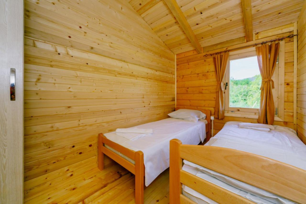 Orahovo Cottages Virpazar Eksteriør billede