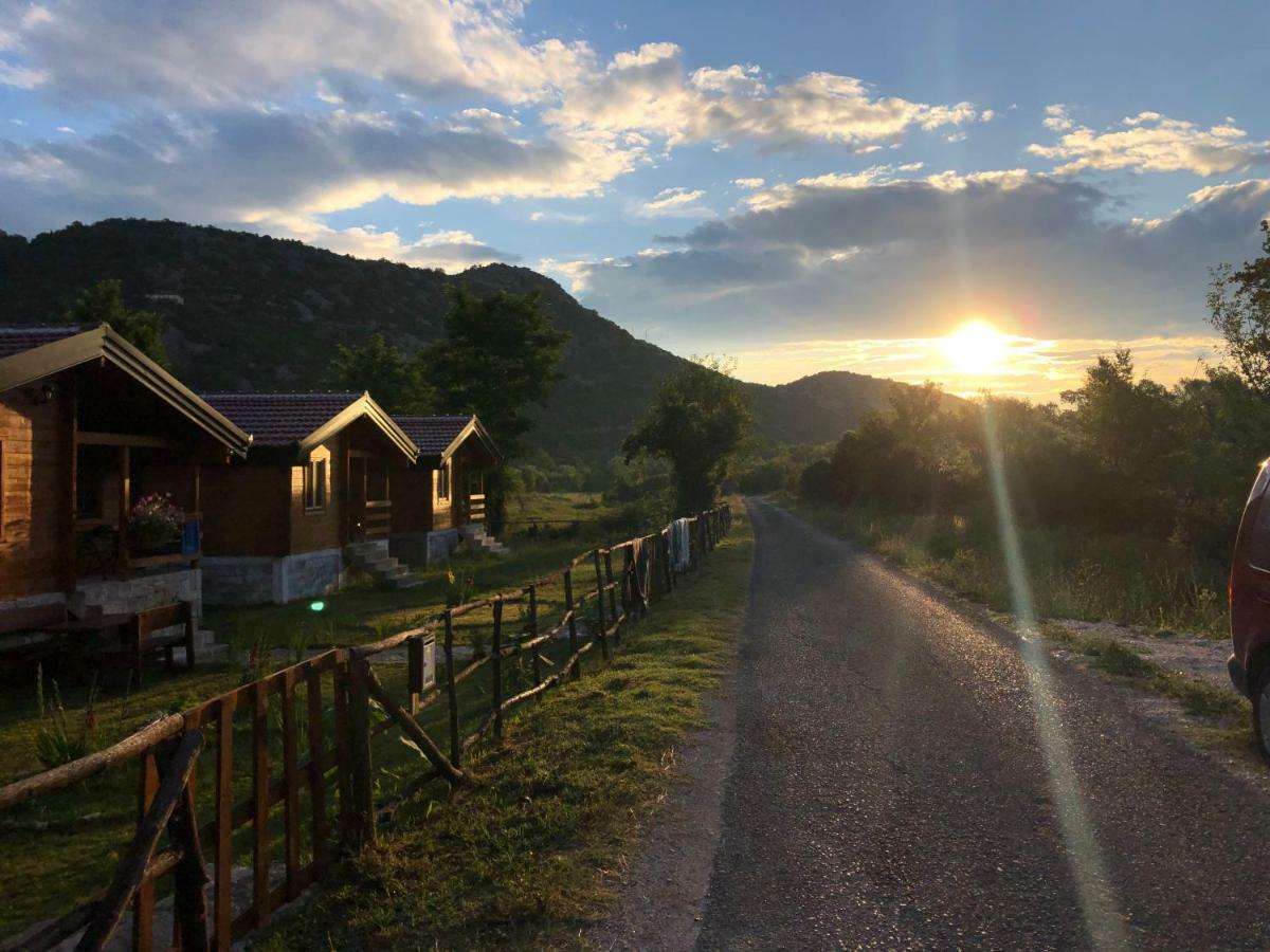 Orahovo Cottages Virpazar Eksteriør billede
